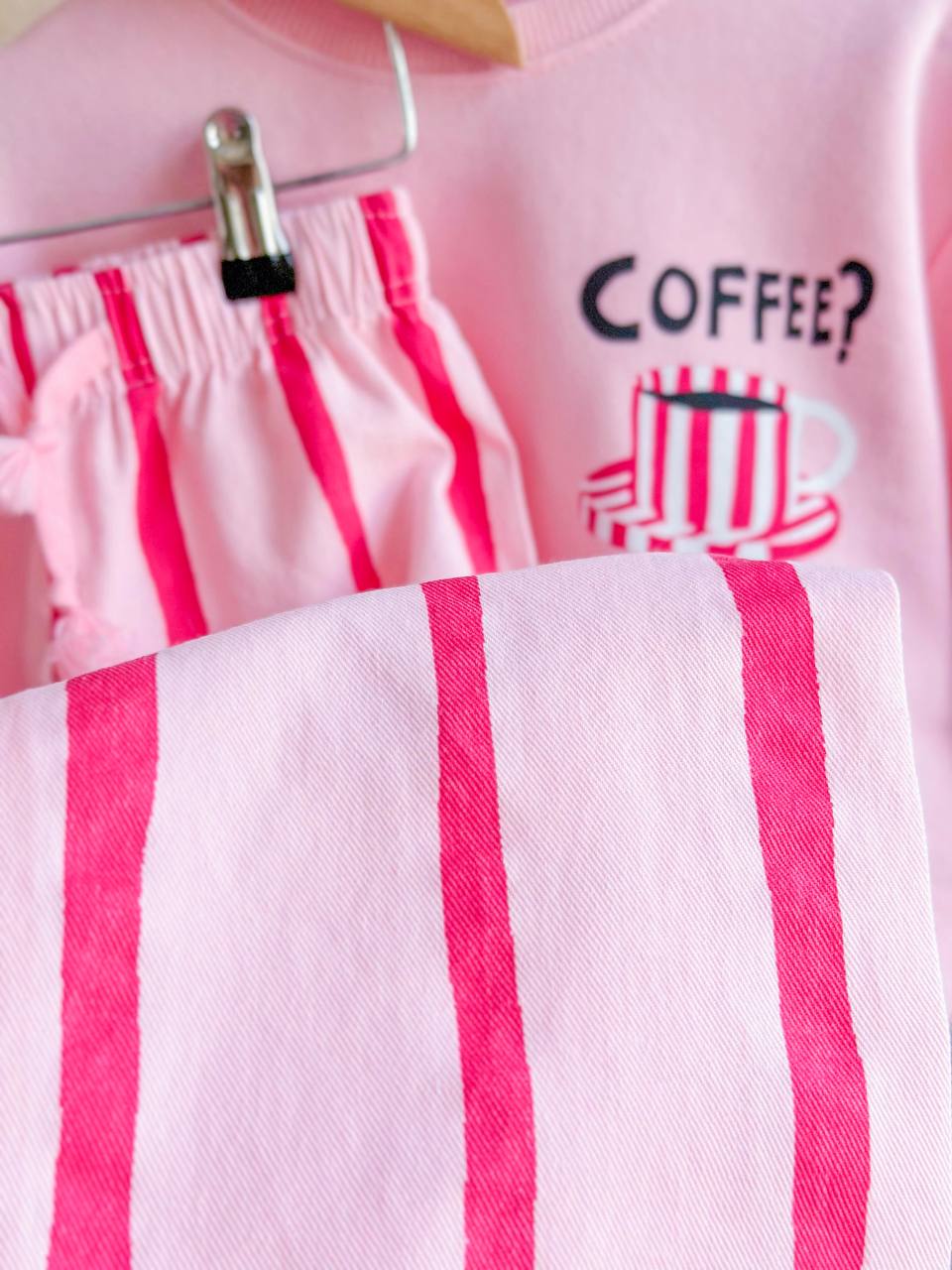 COFFEE LİNE SWEATSHİRT ve KOT DOKUMA PANTOLON